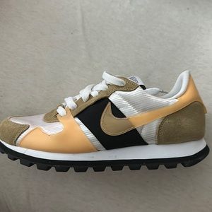 Nike Daybreak